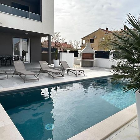 Apartments Cesare Nin Esterno foto