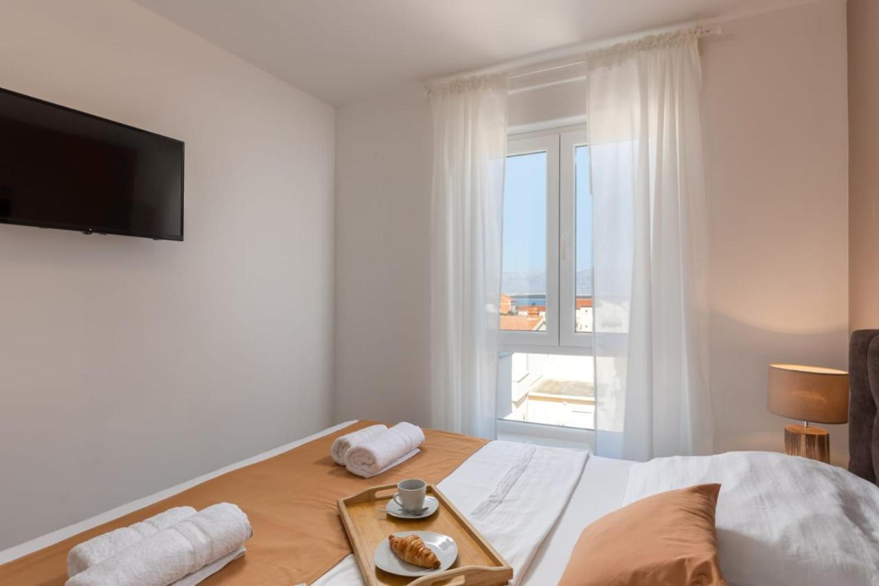 Apartments Cesare Nin Esterno foto