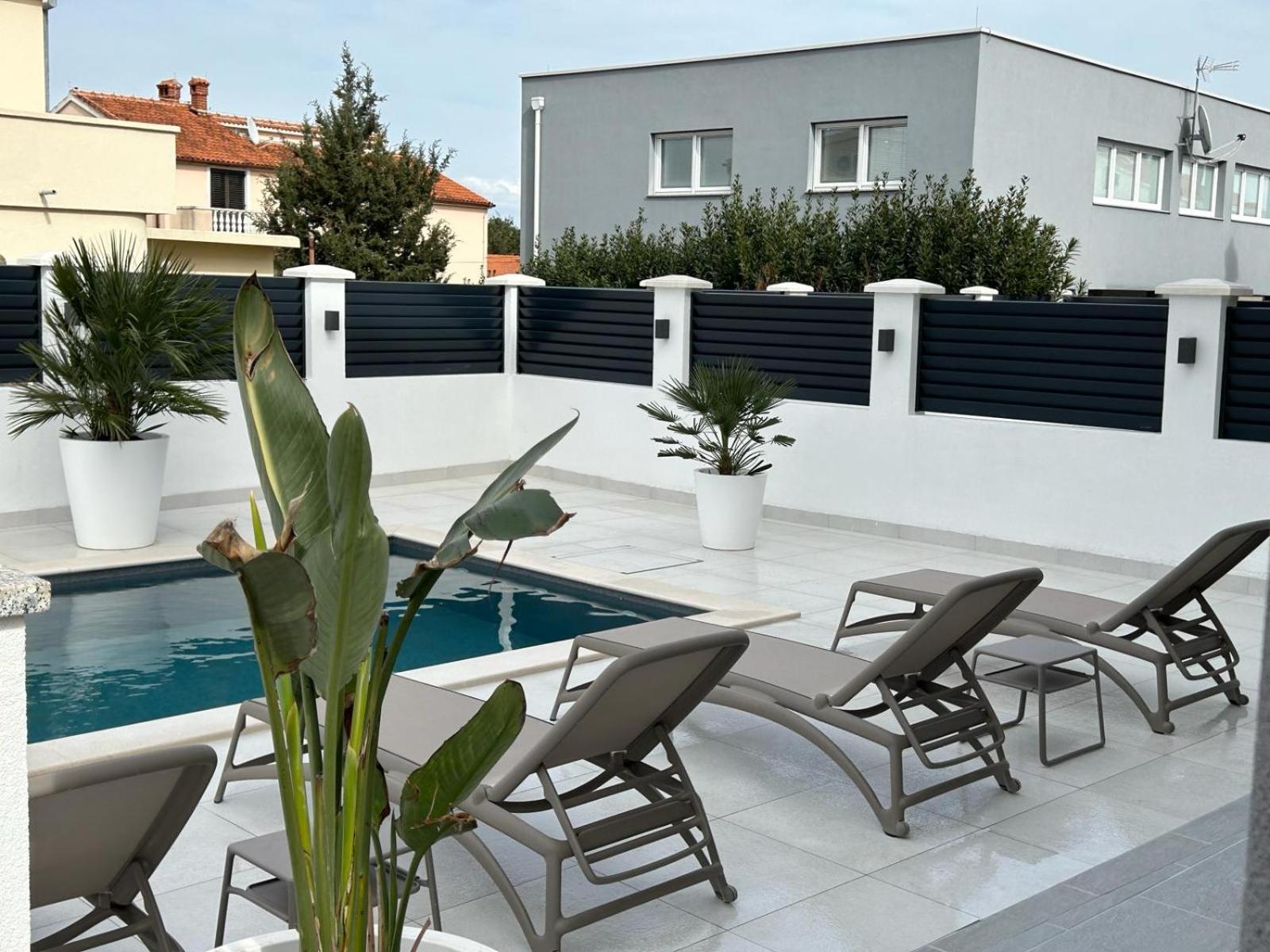 Apartments Cesare Nin Esterno foto